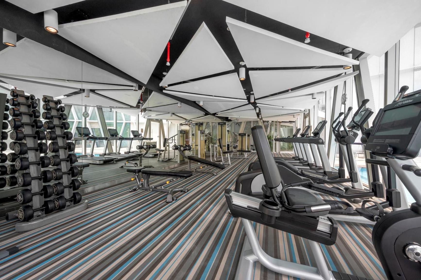Dorsett Changi 4*