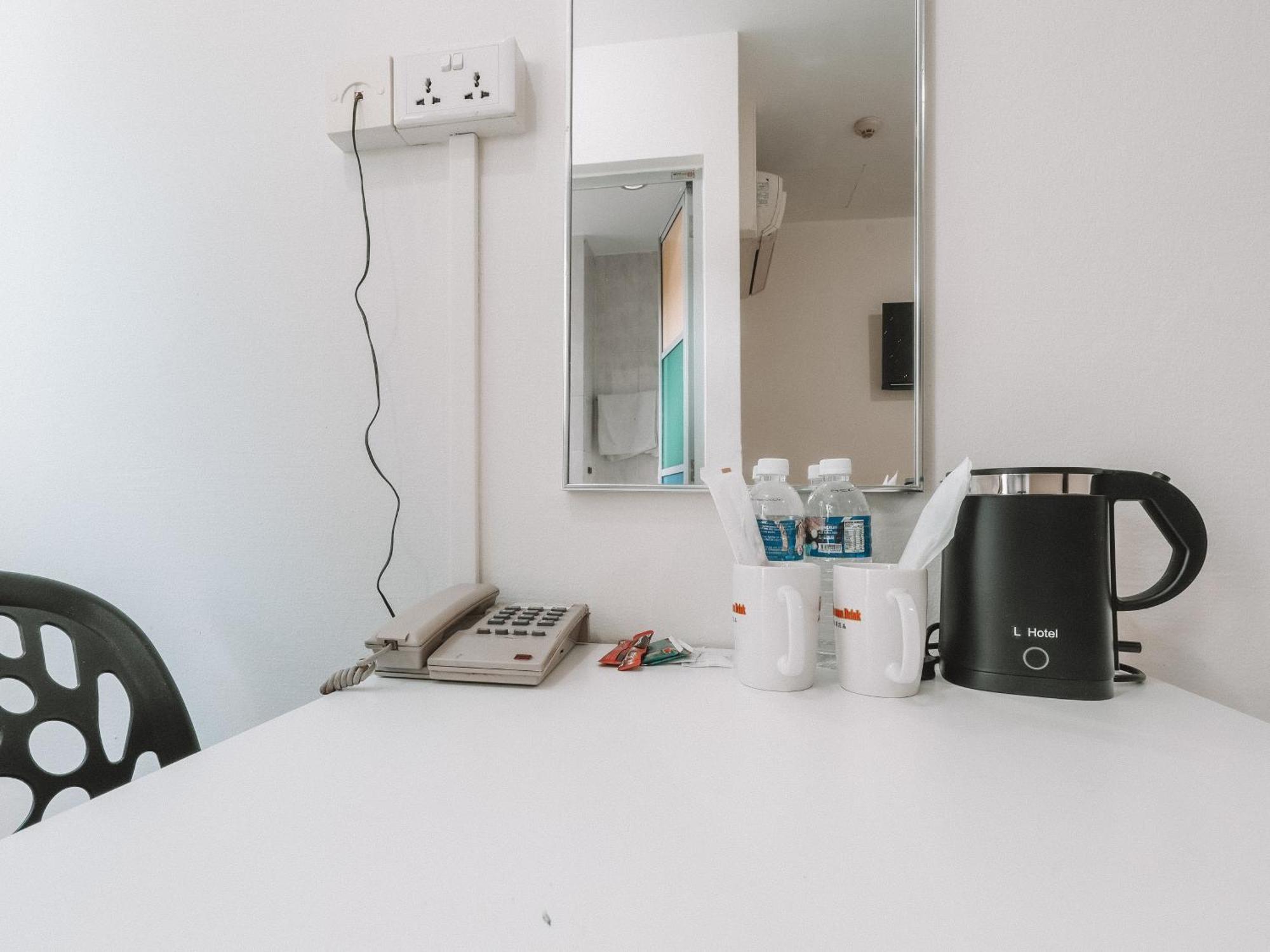 A Desker Hotel Singapore