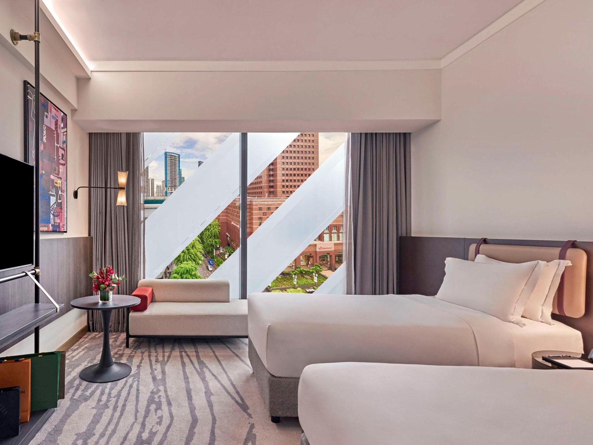 Pullman Orchard Hotel