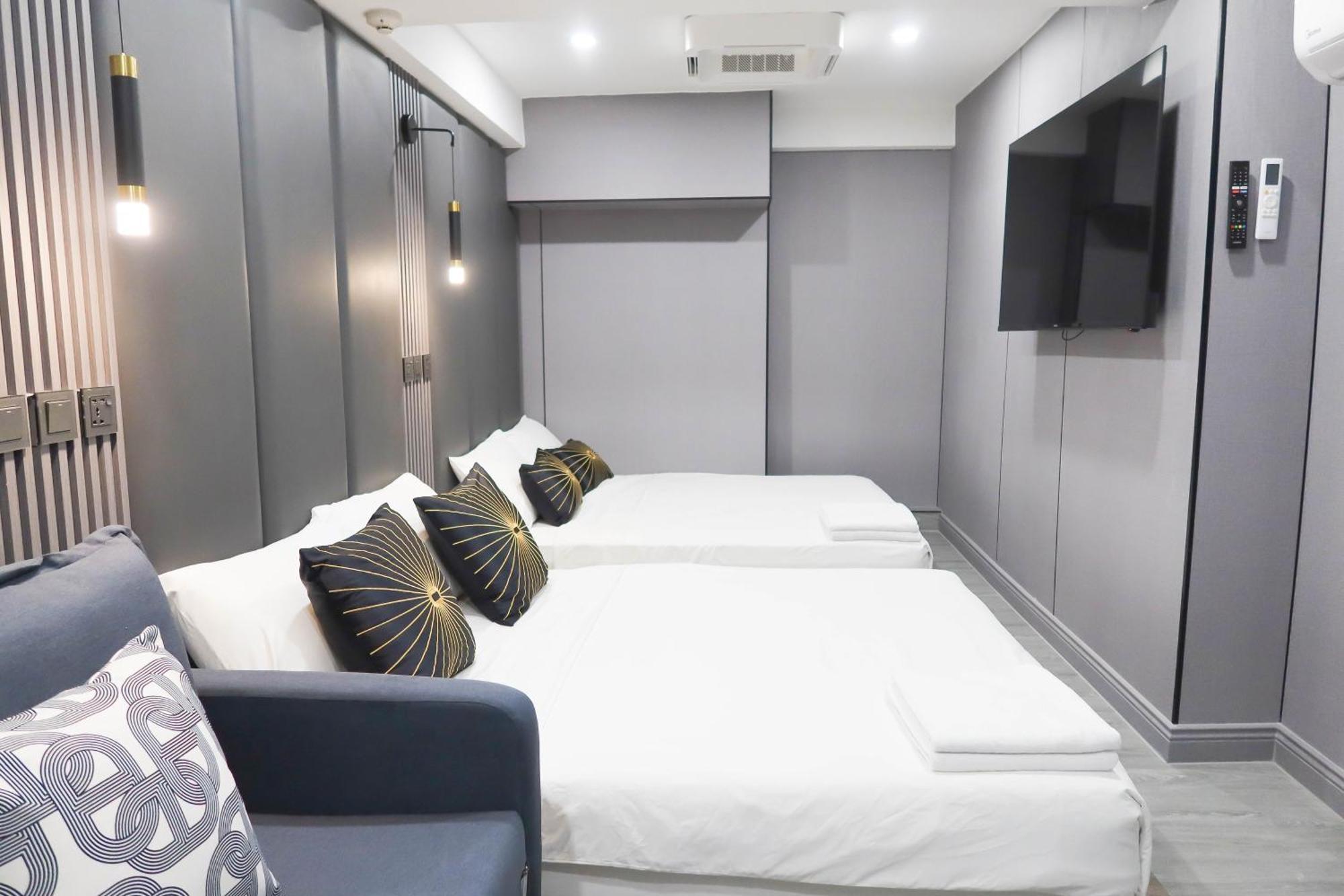 Rr & Apartment Singapore