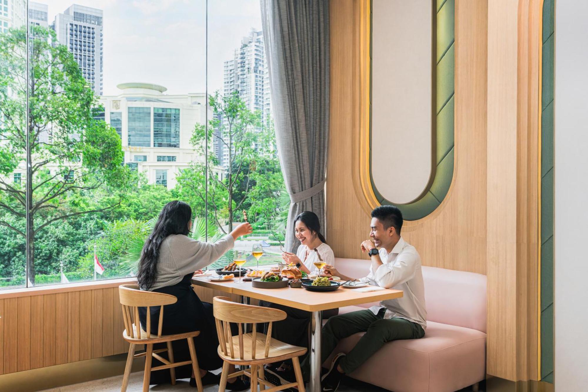 Furama Riverfront 4*