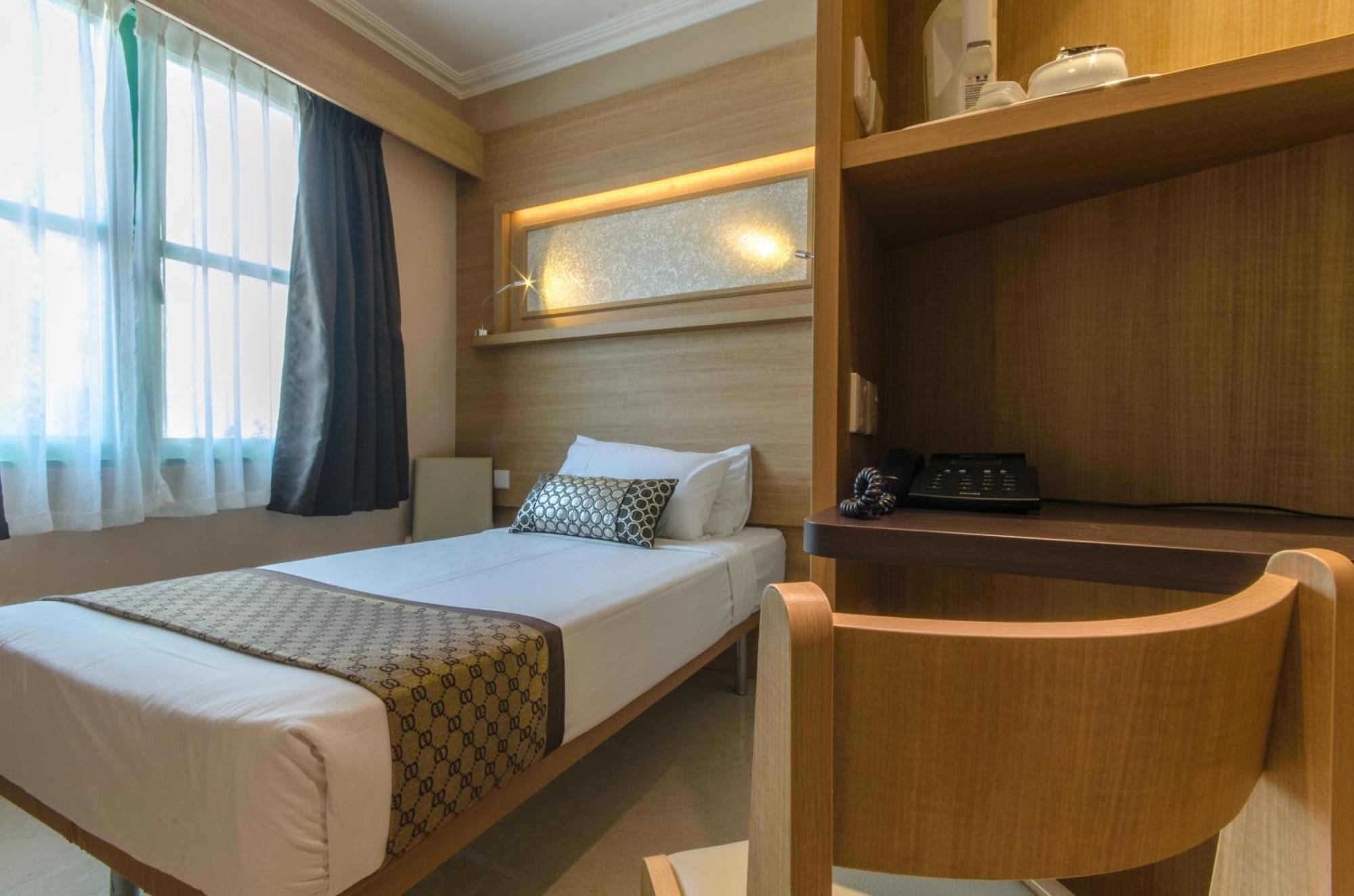Robertson Quay 3*