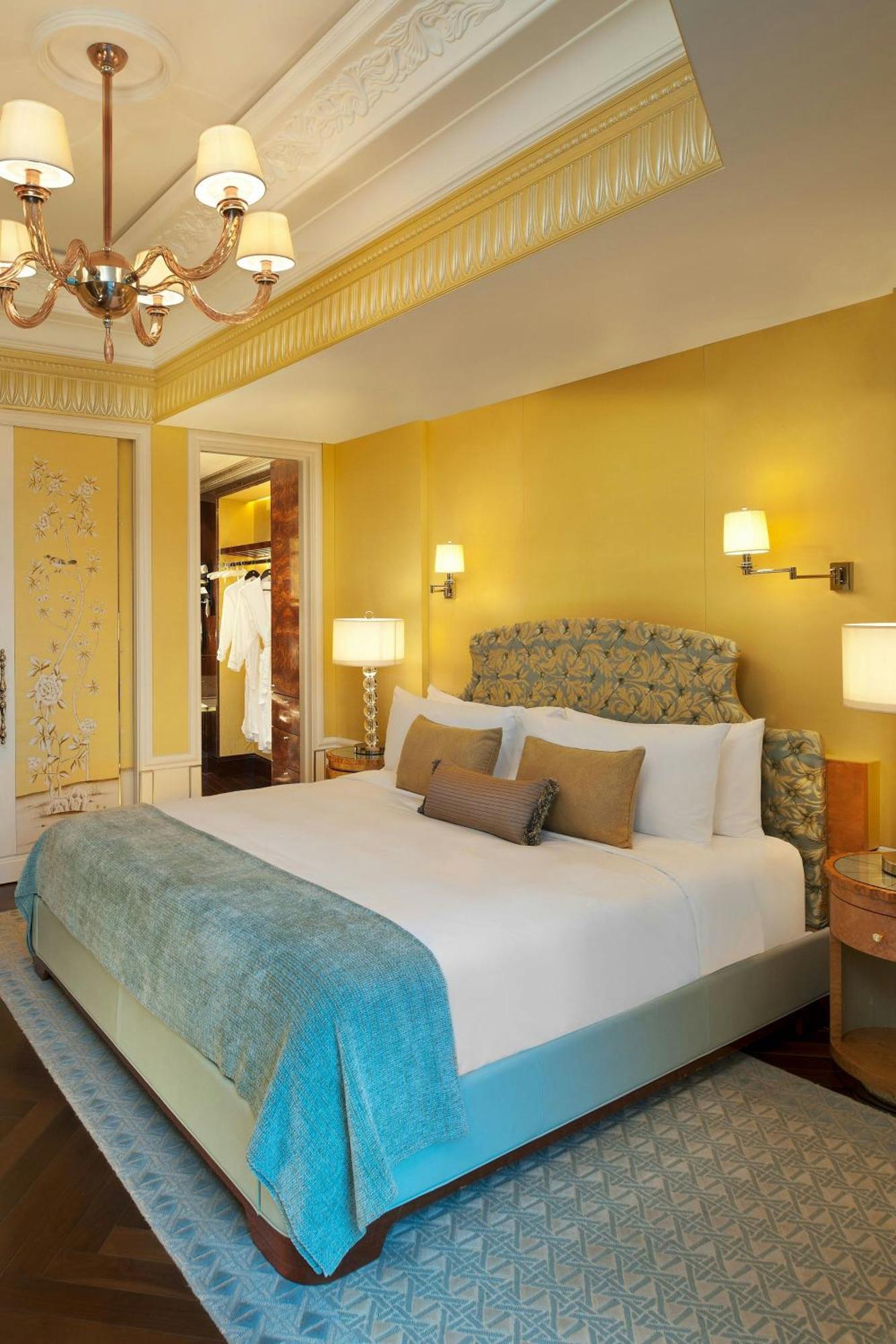 The St. Regis 5*