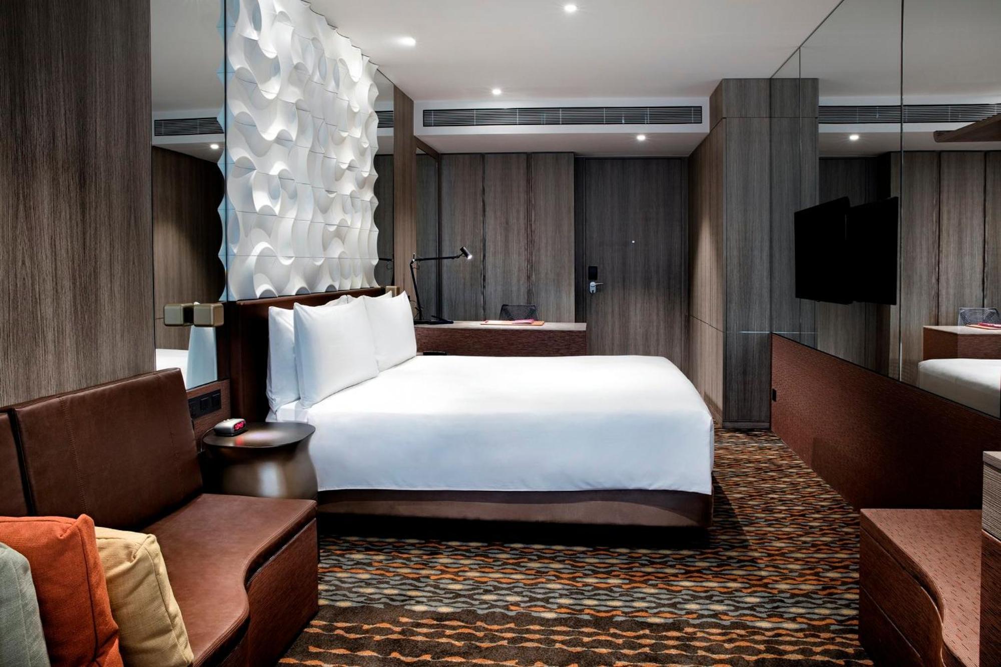 Crowne Plaza Changi Airport By Ihg 5*