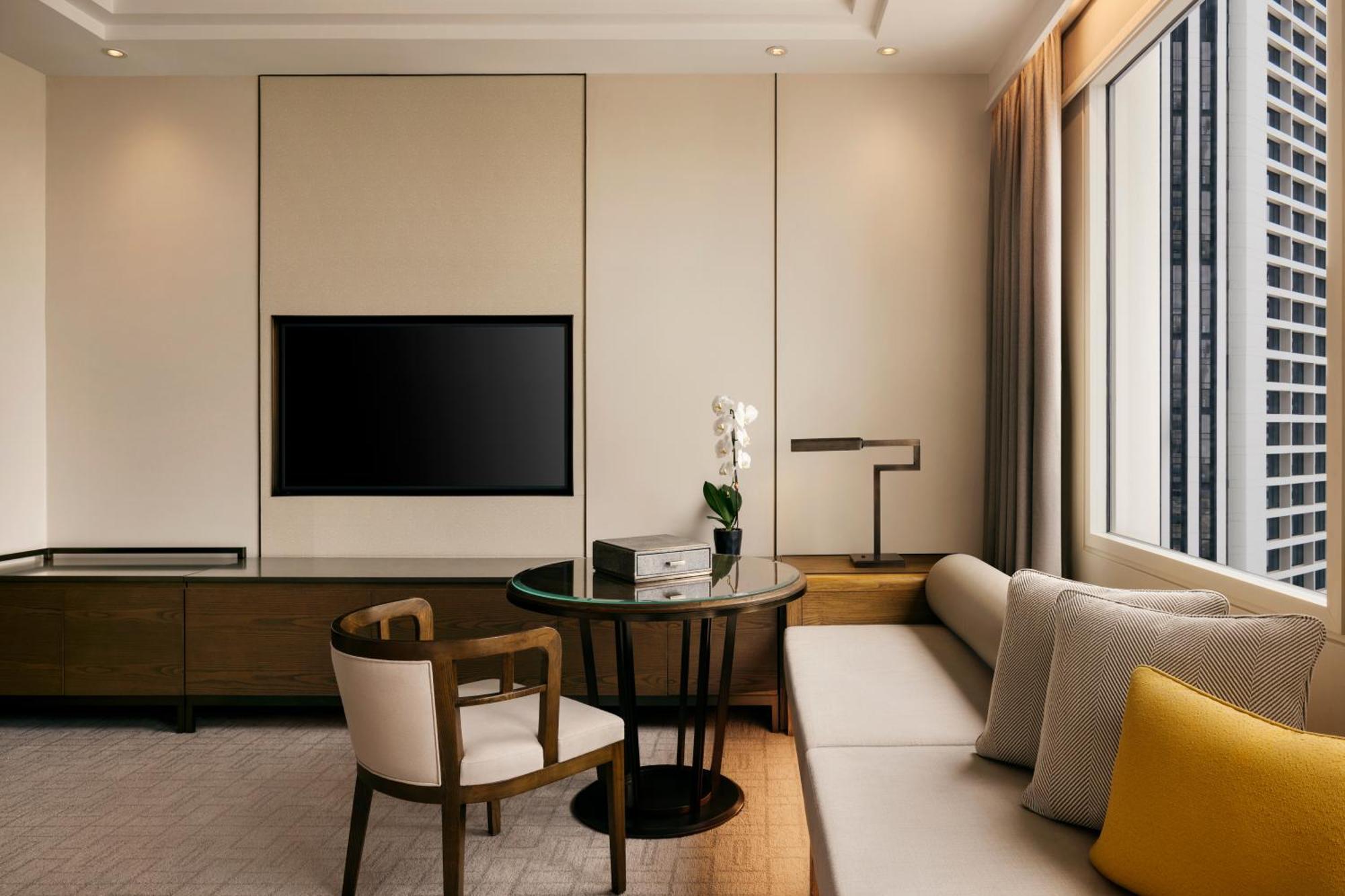 Conrad Marina Bay 5*
