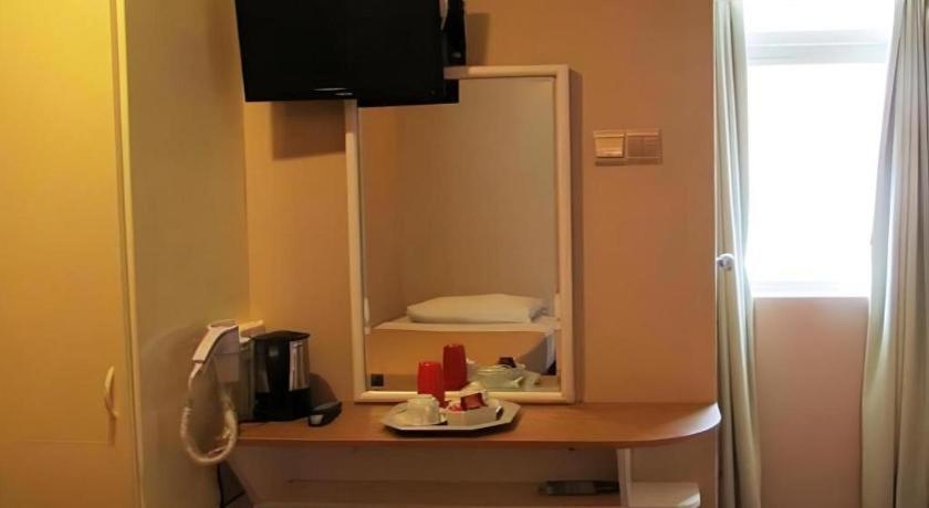 Arianna Hotel