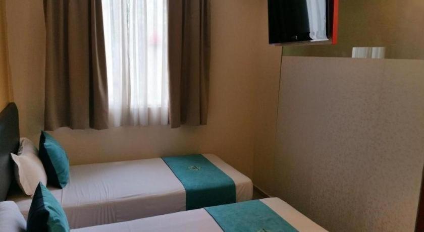 Hotel 85 Garden 2*