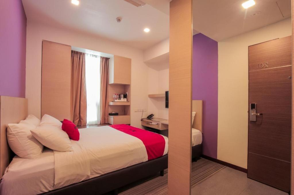 Reddoorz Premium @ Balestier 3*