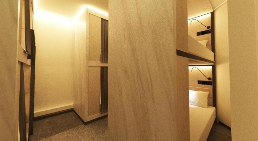 Capsule@hive Bugis Hostel