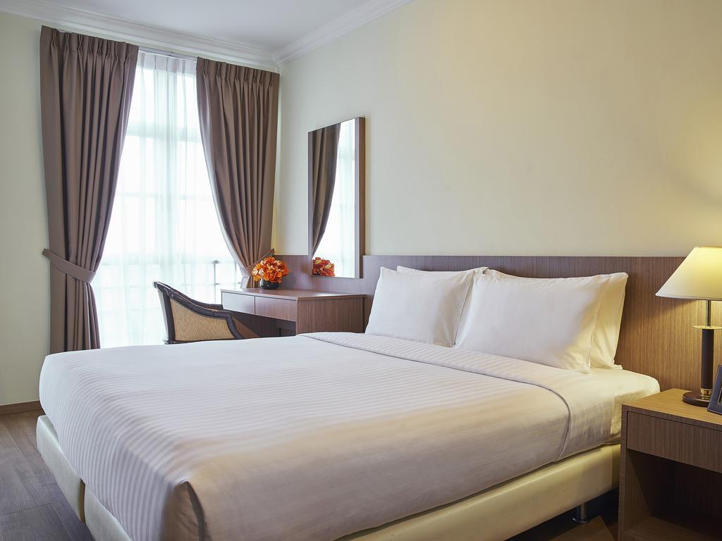 Village West Coast By Far East Hospitality