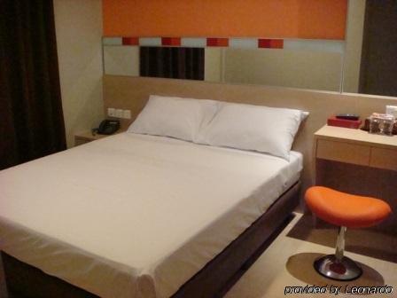 Fragrance - Oasis Hotel 2*
