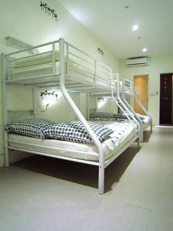 Asrama Footprints Hostel, Singapore