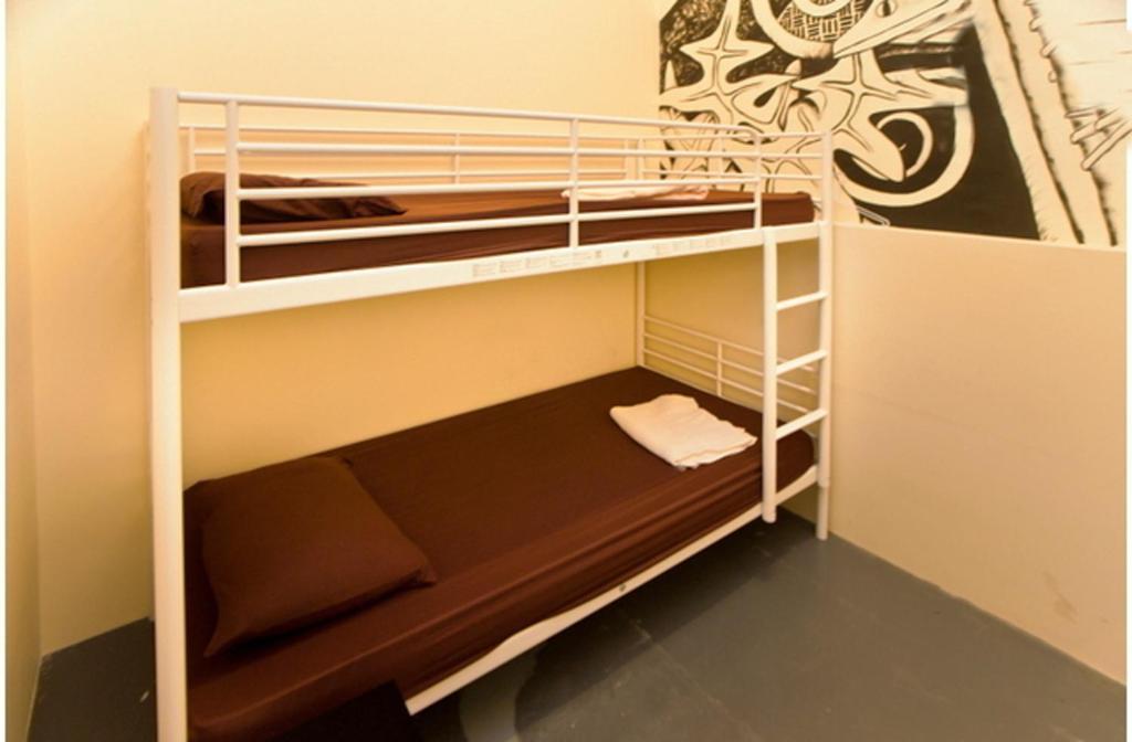 Drop Hostel