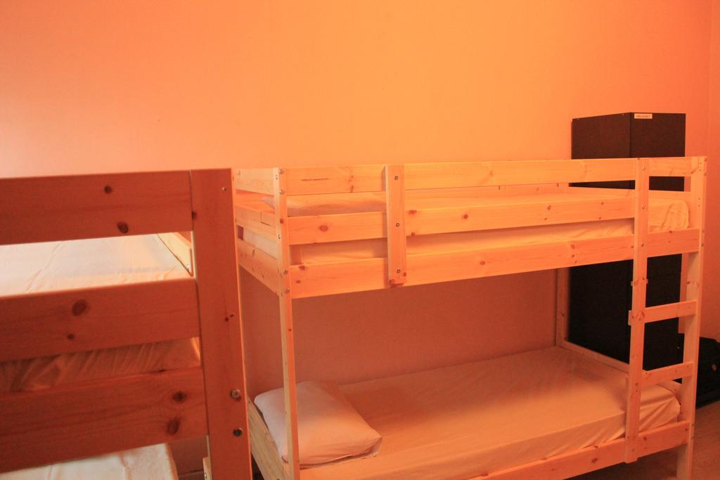 Hostel Backpacker's @ The Little Red Dot