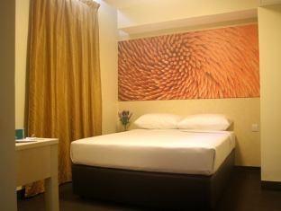 81 Selegie 2* Singapore