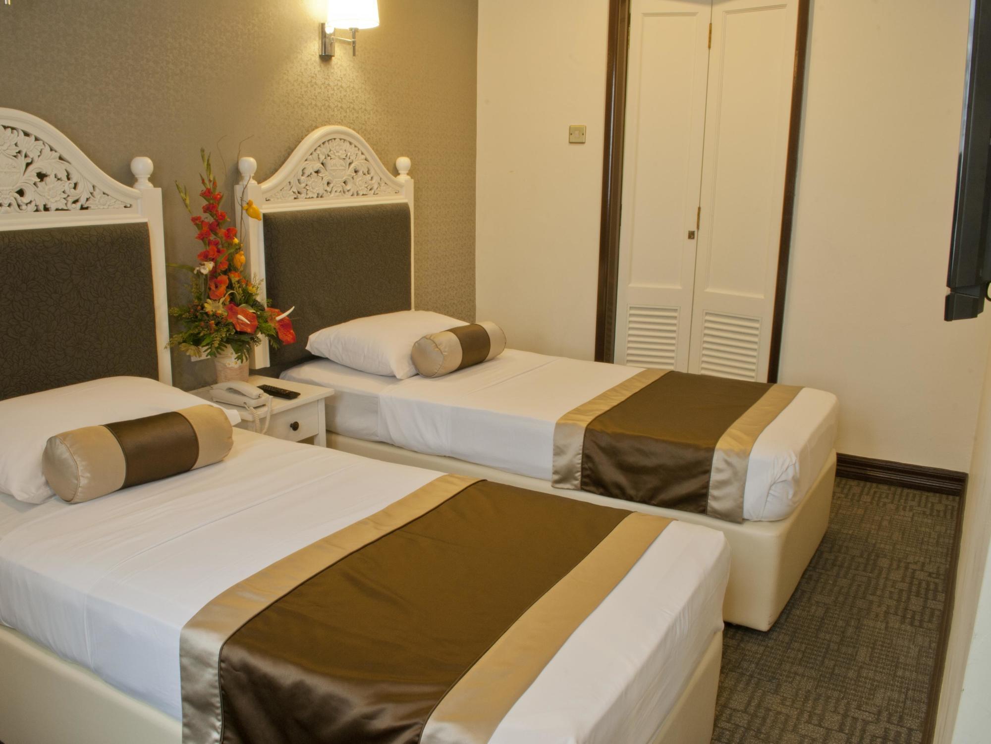 The At Temple Street 3* Singapore