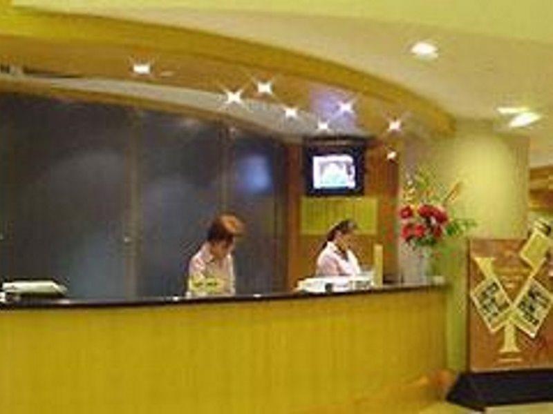 Hotel Ymca One Orchard 3*