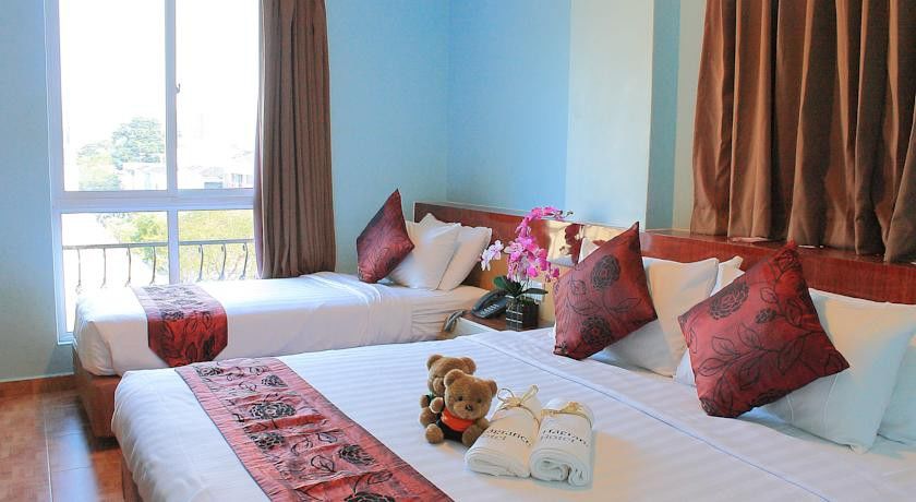Ibis Budget Joo Chiat Hotel 2*