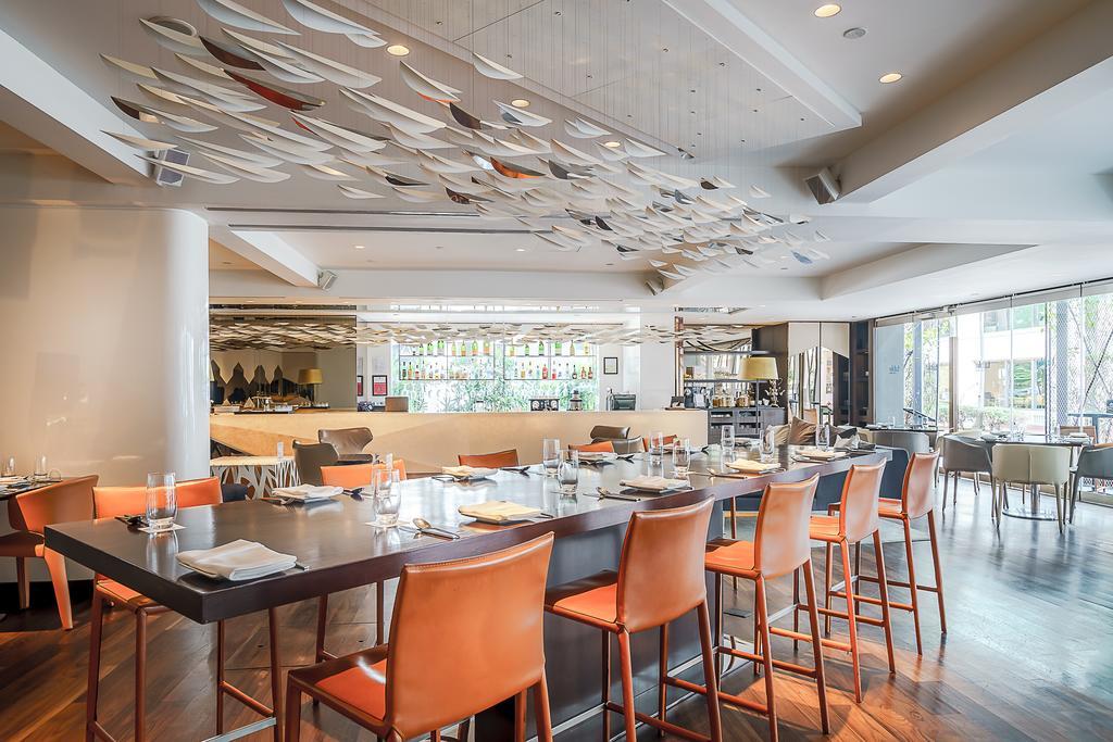 Hotel Naumi Singapore