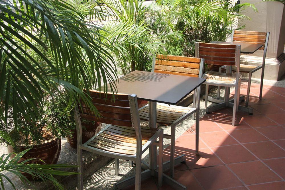 Hostel Mitraa *