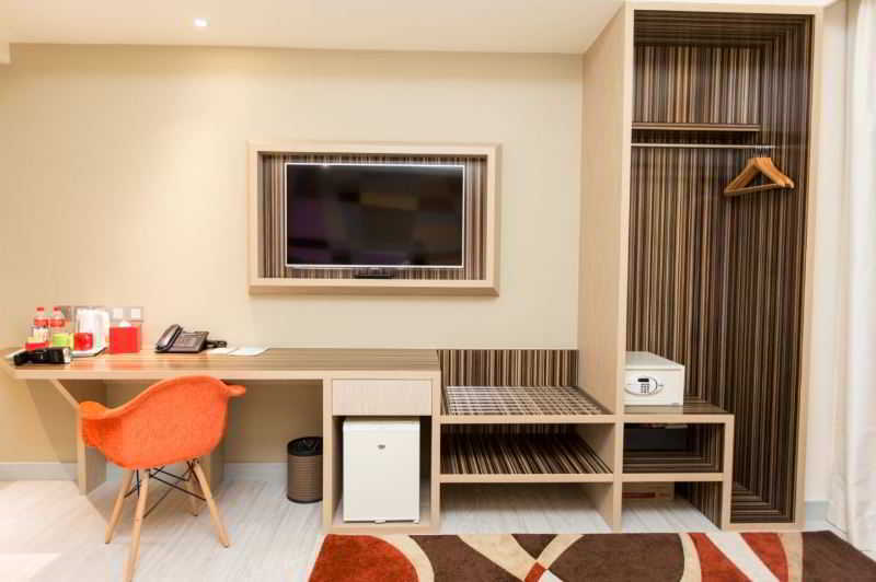 Hotel Genting Jurong 4*