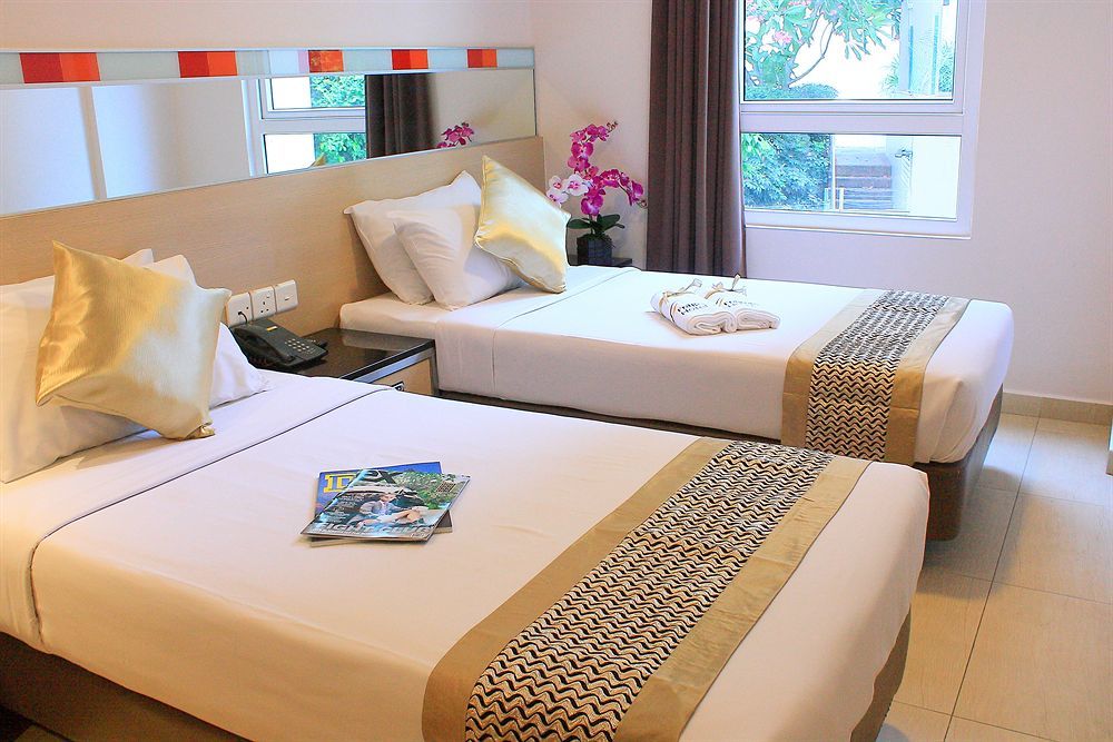 Fragrance - Oasis Hotel 2*