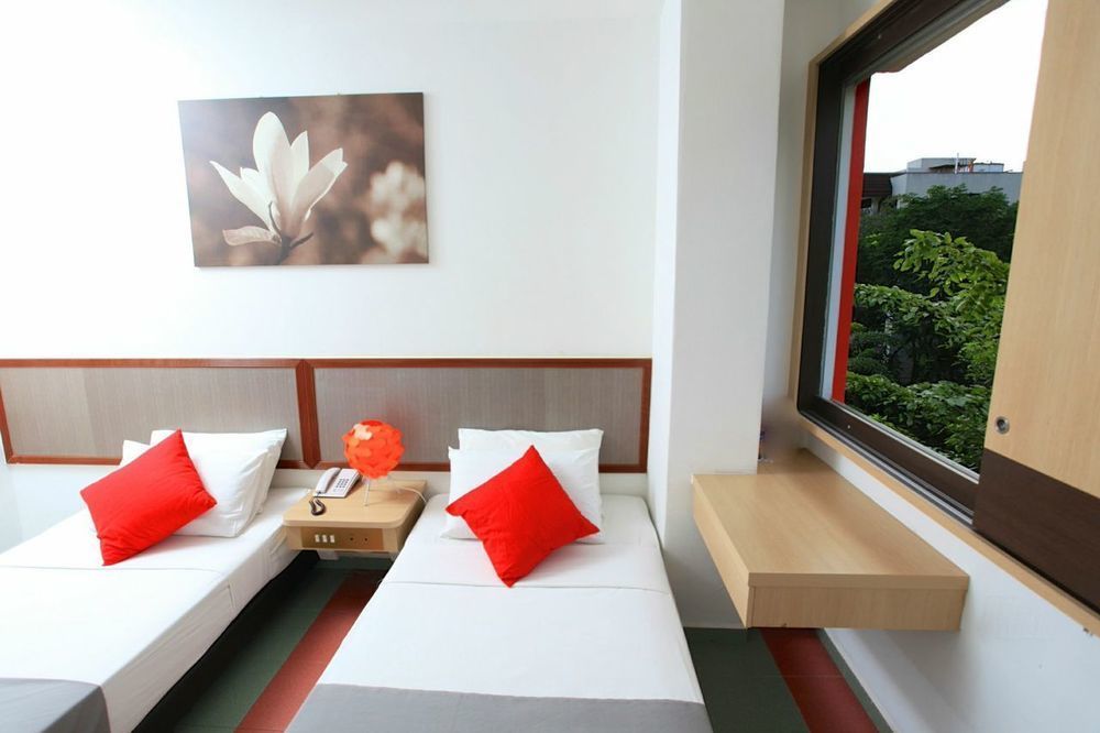 Tai Hotel 2*