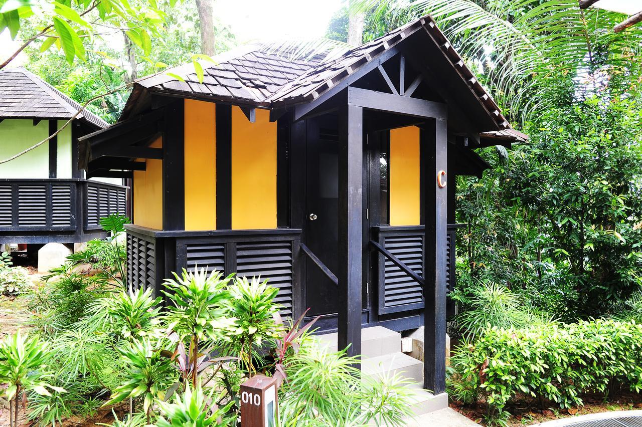 Resort Costa Sands Sentosa Kampung Hut