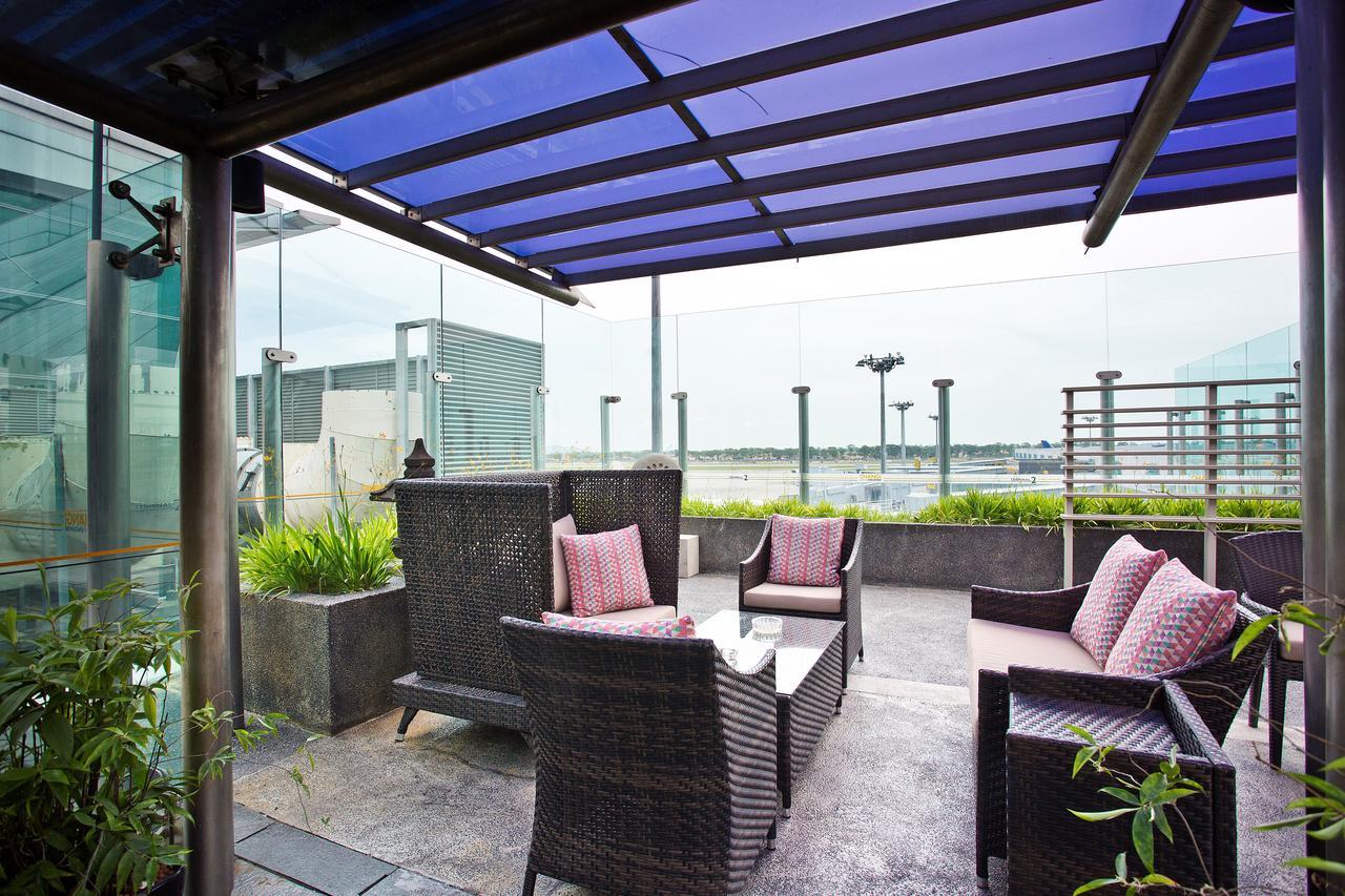 Ambassador Transit Lounge Terminal 2 Hotel