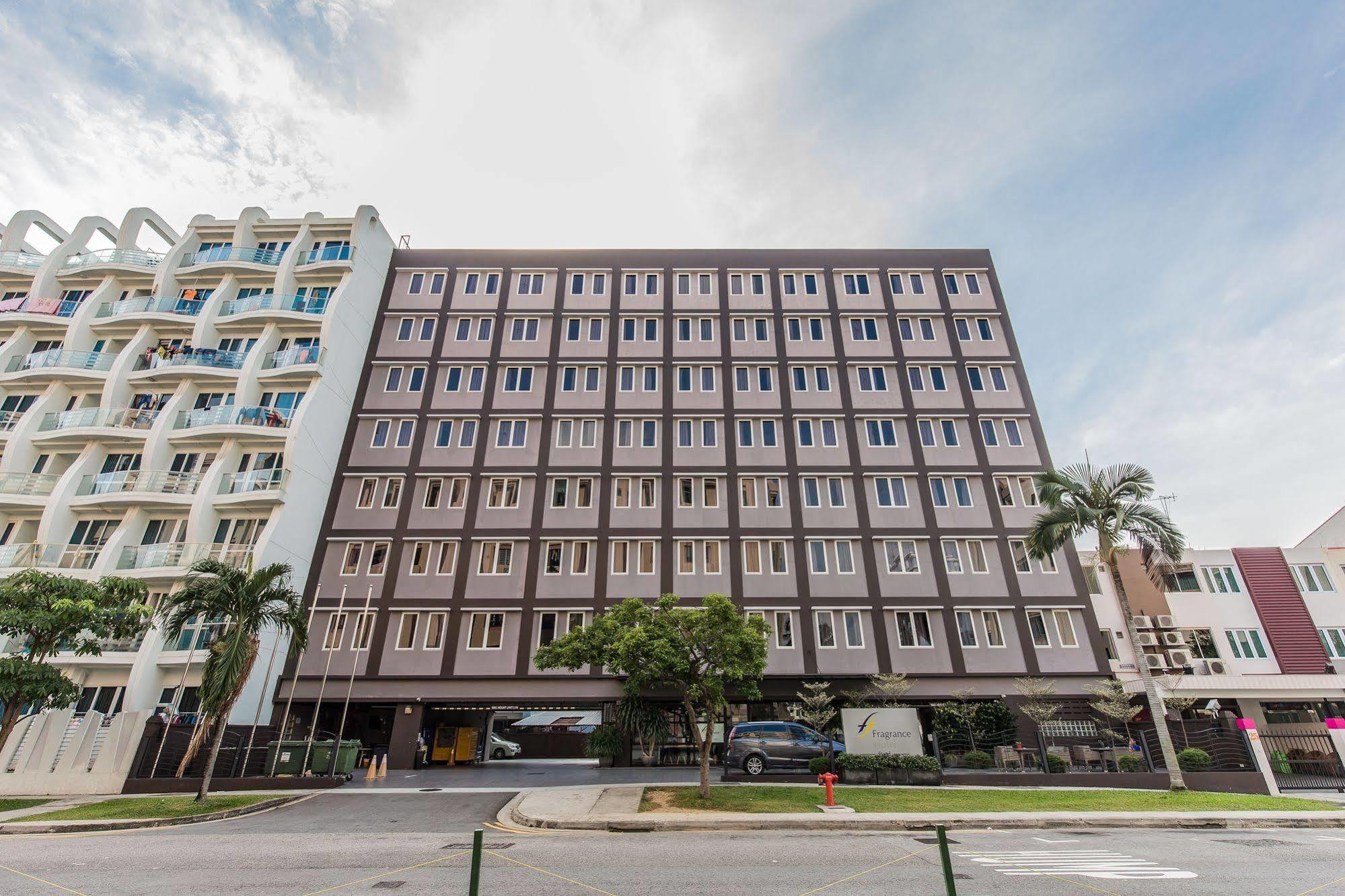 Ibis Budget Pearl Hotel 2*