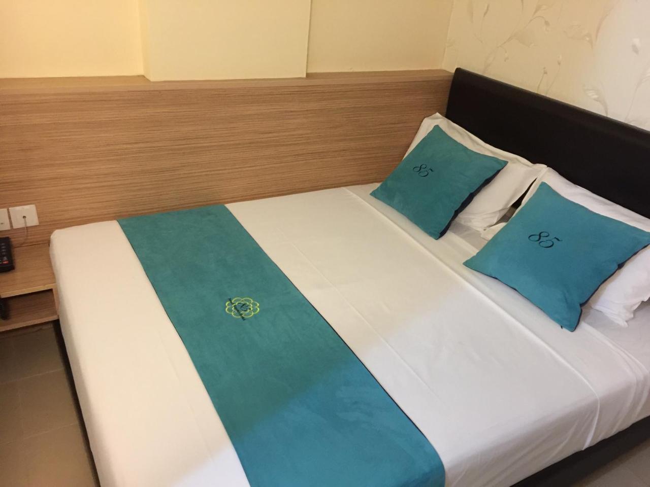 85 Garden Hotel