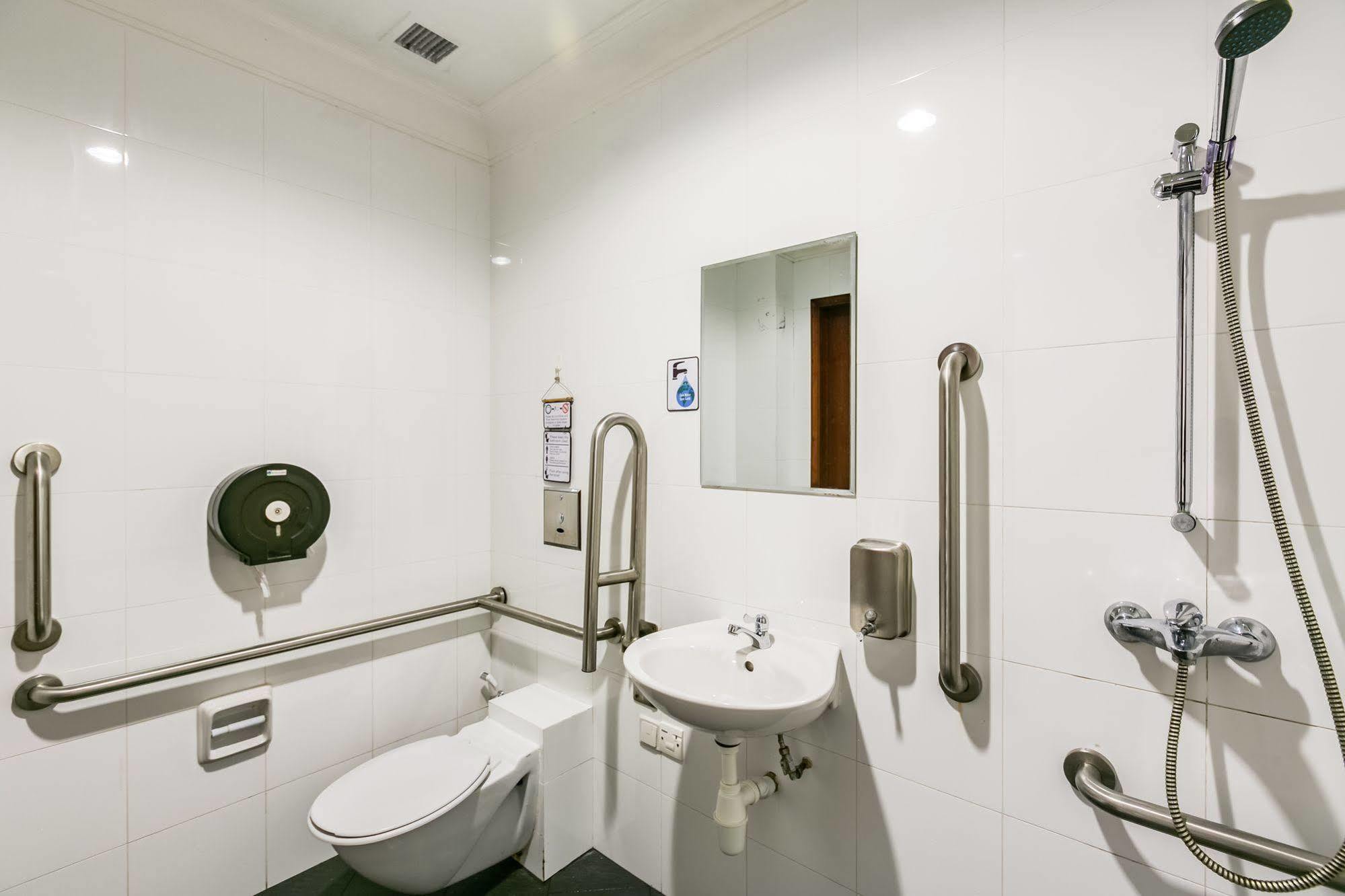 Mitraa Hostel Singapore