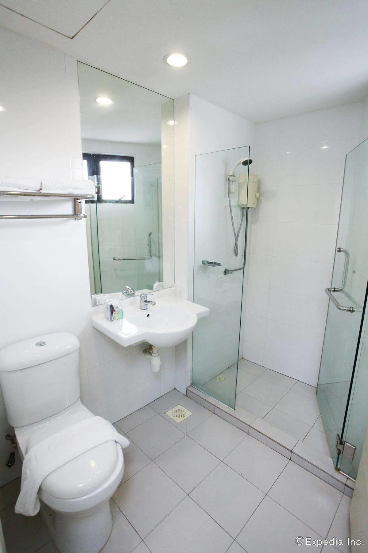 Ymca One Orchard 3* Singapore