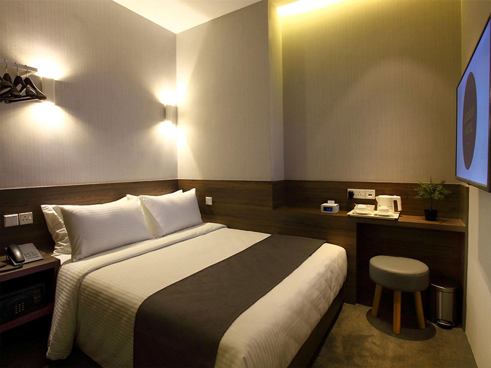 Hotel Arcadia Singapore