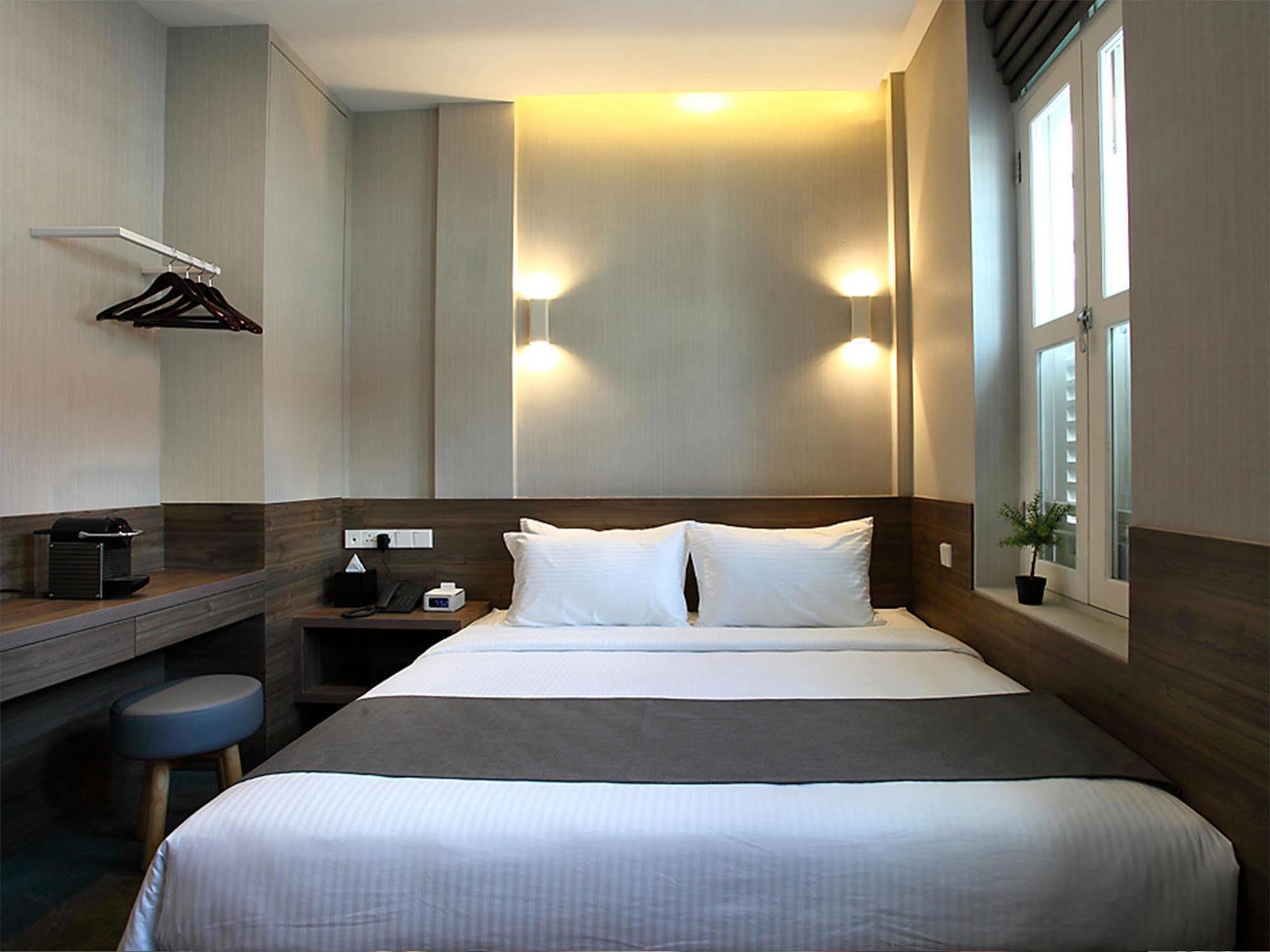 Arcadia 4* Singapore