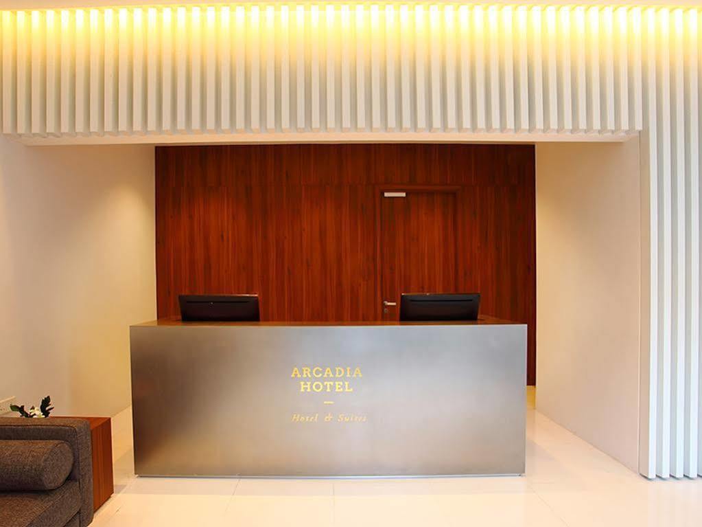 Hotel Arcadia Singapore
