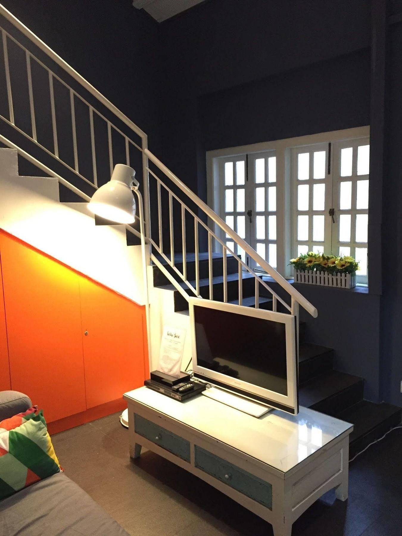Royal Lodge @ Pagoda Street Hostel
