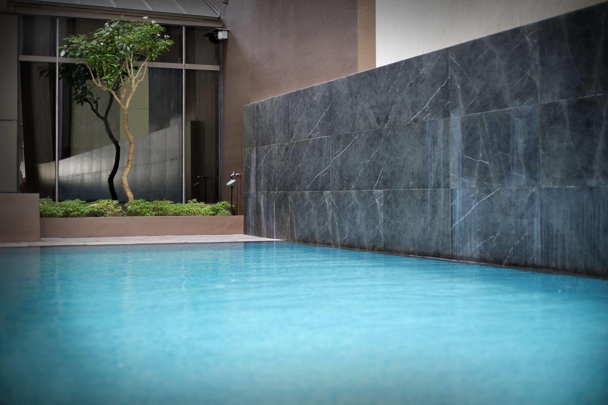 Mi Bencoolen Hotel