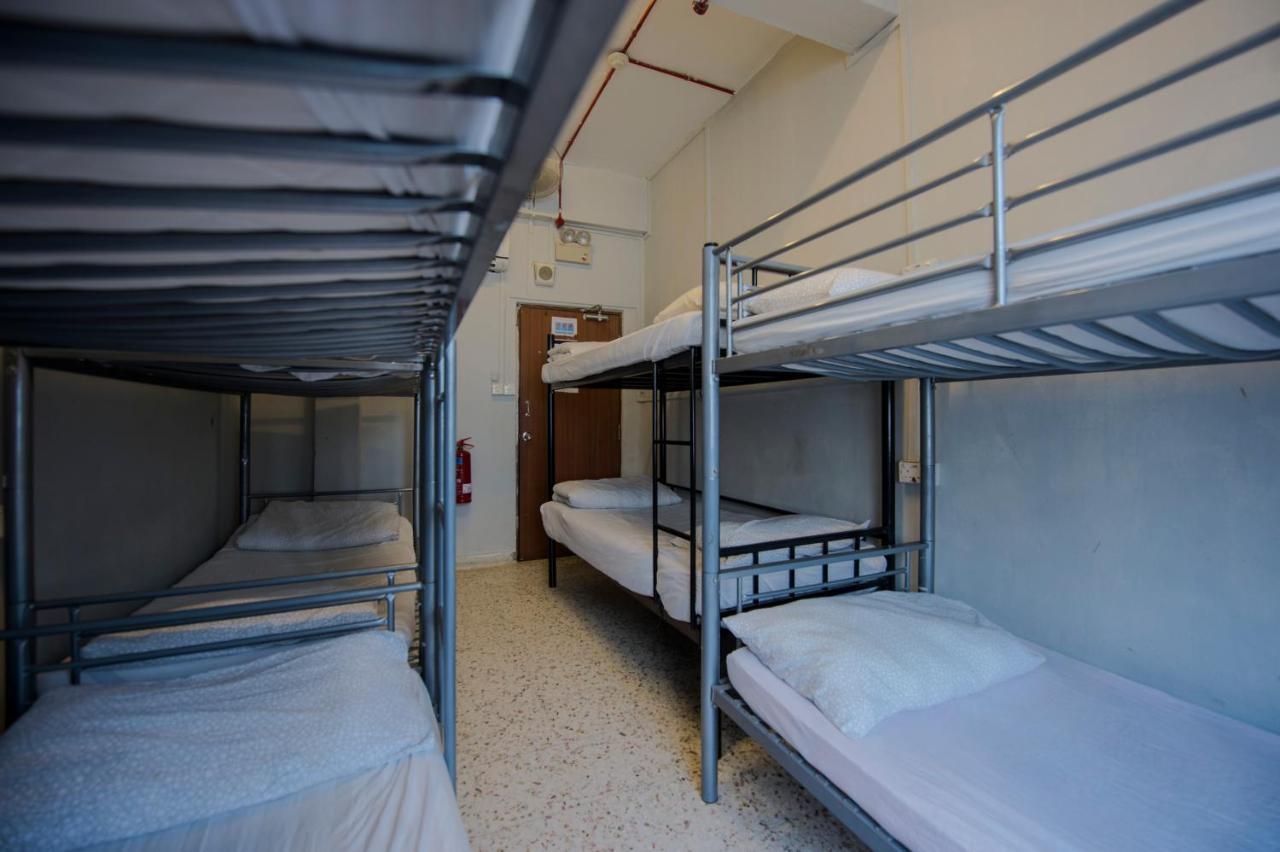 Hostel Urban Hostel *