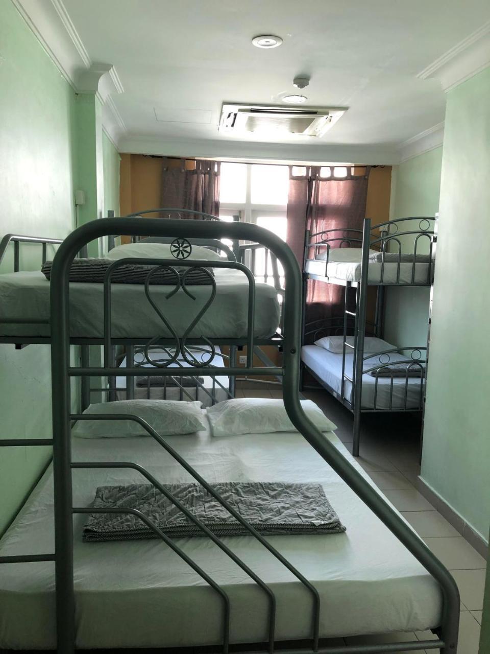Snooze @dickson Road Hostel *