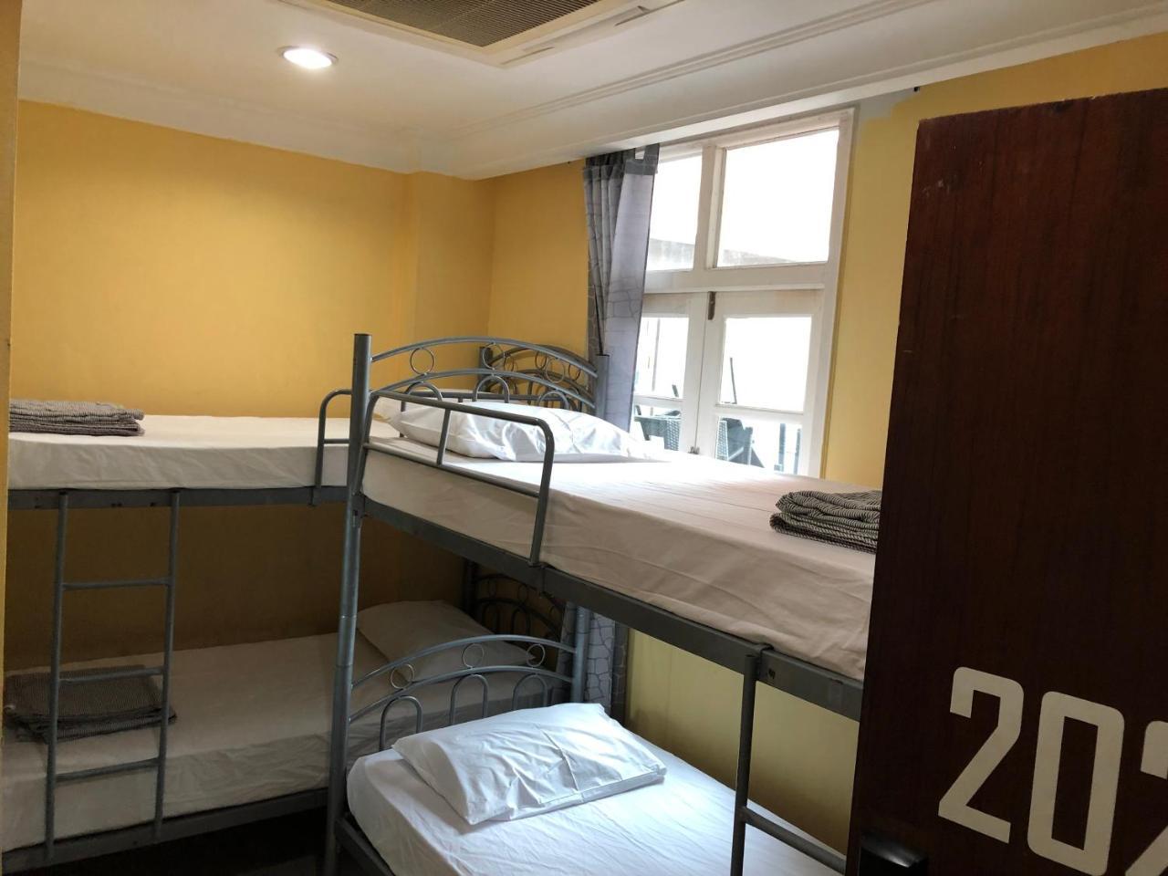 Snooze @dickson Road Hostel
