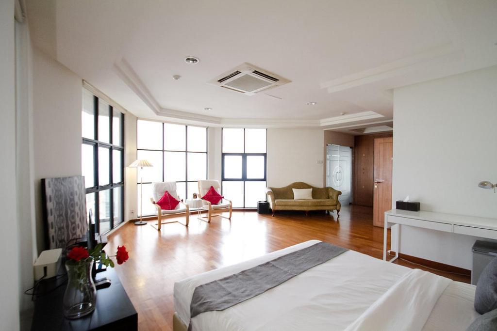Penthouse In The City