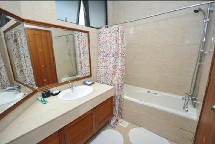 Penthouse In The City Bed & Breakfast *