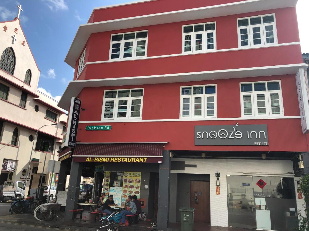 Snooze @dickson Road * Singapore