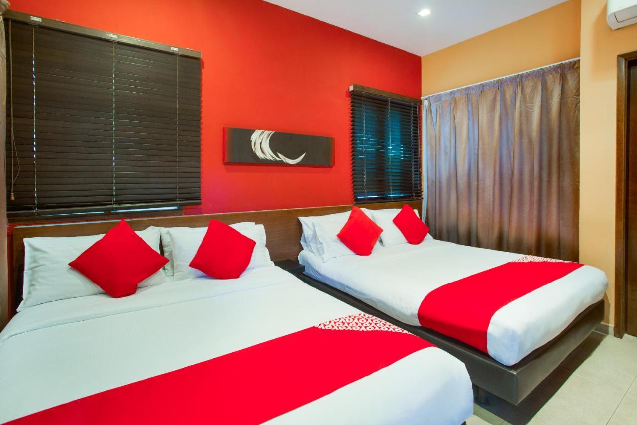 Oyo 105 Gallop Kranji Farm Resort 3*