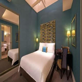 Hotel The Scarlet Singapore