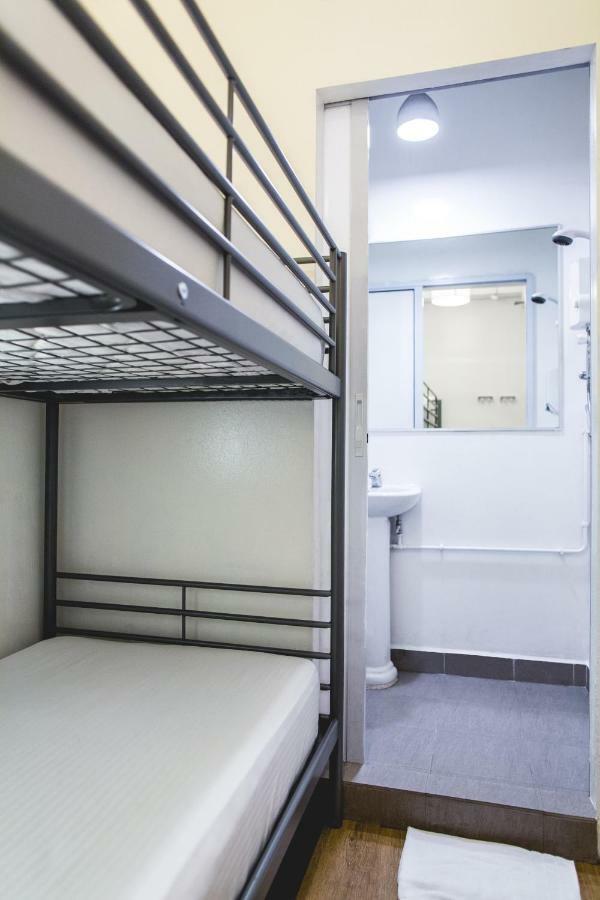 Jamilla Boutique Capsule hotel Singapore