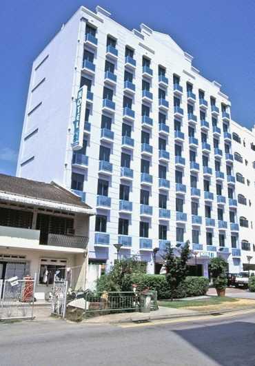 81 Premier Hollywood Hotel