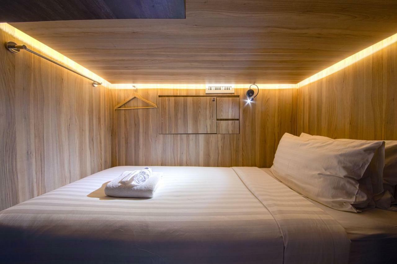 Capsule hotel Cube Boutique Capsule At Chinatown Singapore