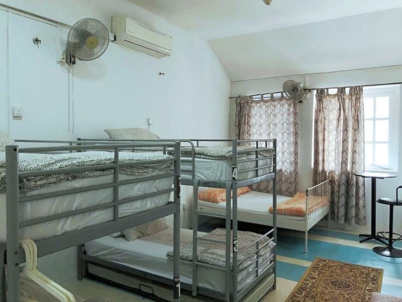 Hostel Drop *